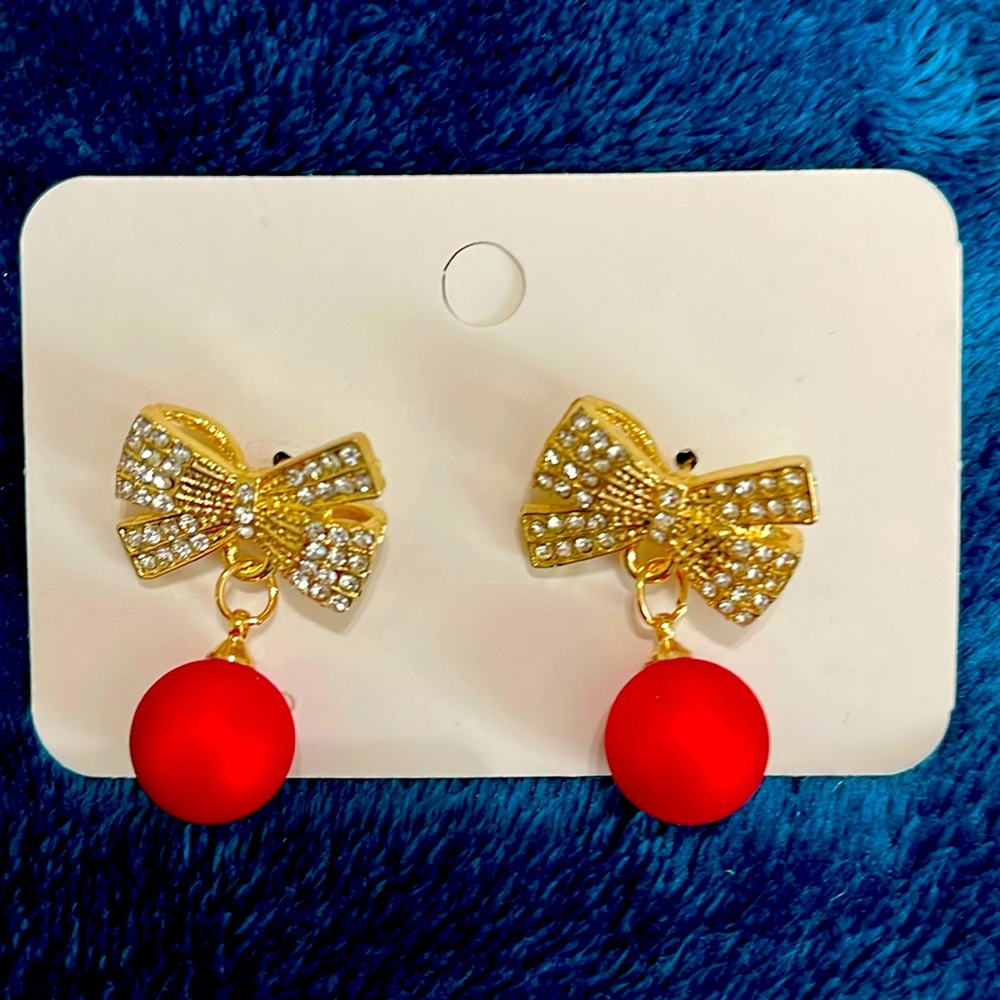 Beautiful Christmas earrings